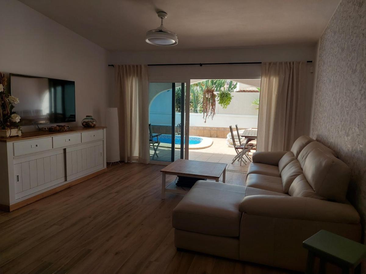 Beautiful Holiday Villa With Heated Private Pool, Los Cristianos 洛斯克里斯蒂亚诺斯 外观 照片