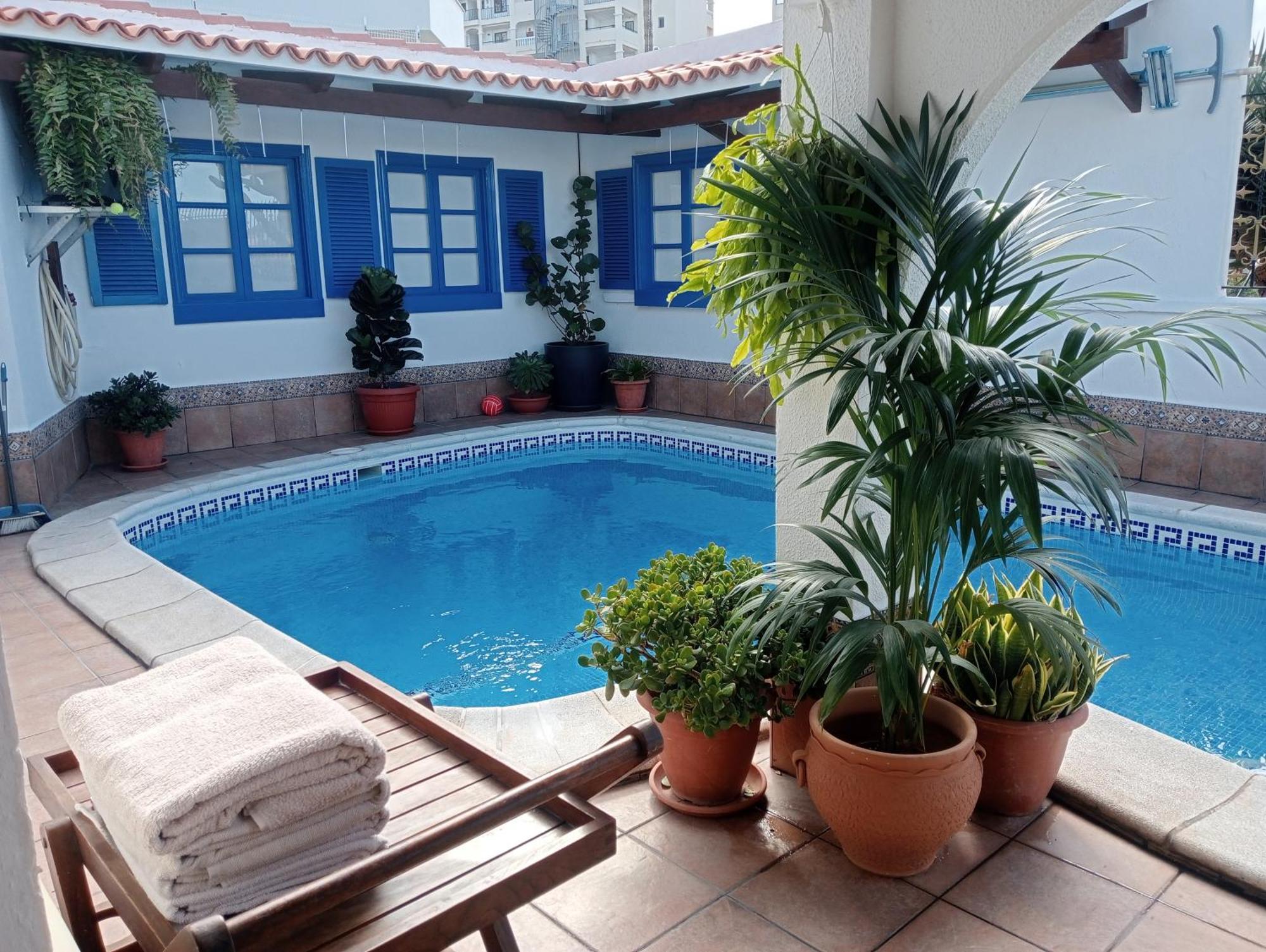 Beautiful Holiday Villa With Heated Private Pool, Los Cristianos 洛斯克里斯蒂亚诺斯 外观 照片