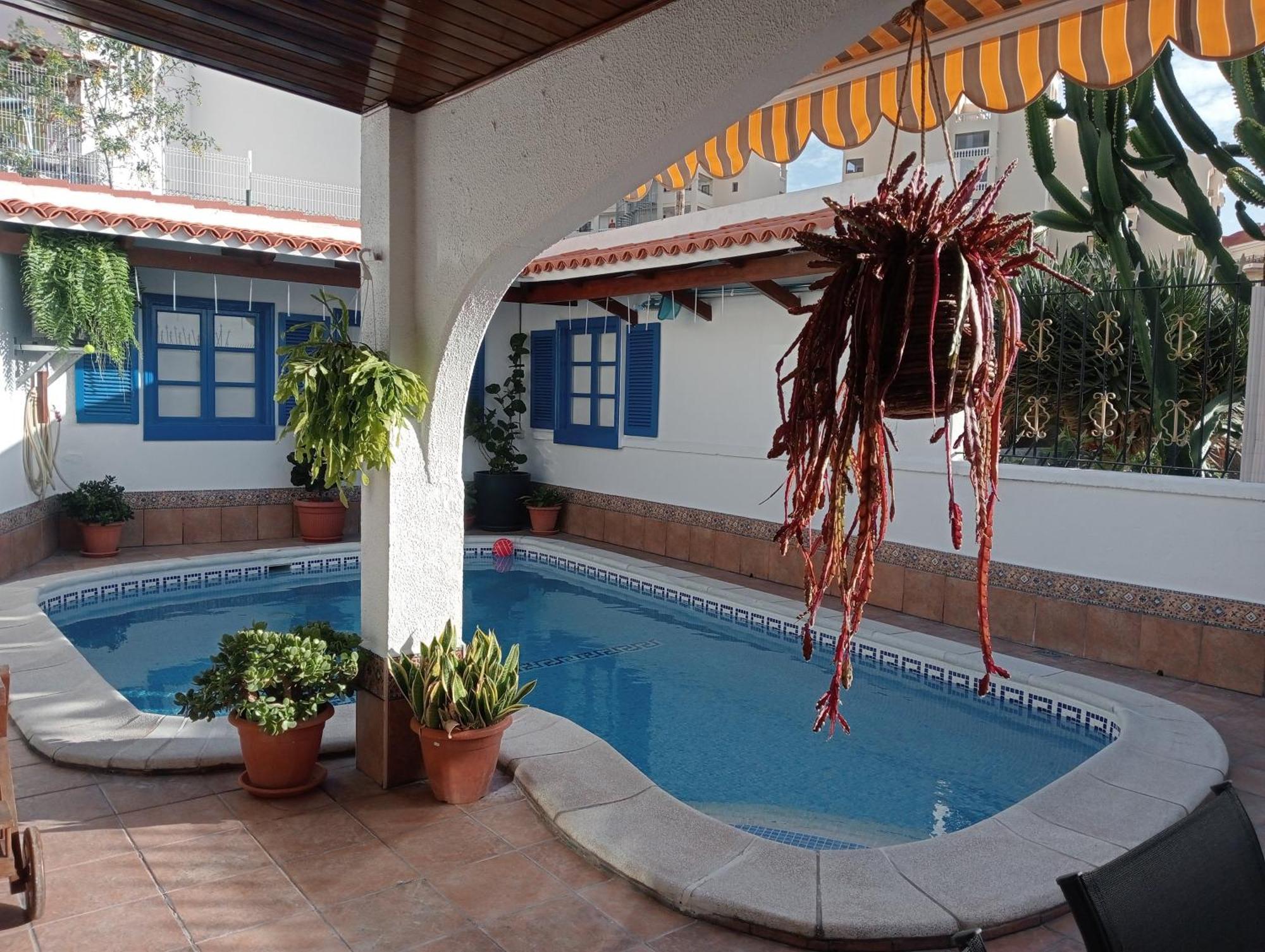 Beautiful Holiday Villa With Heated Private Pool, Los Cristianos 洛斯克里斯蒂亚诺斯 外观 照片